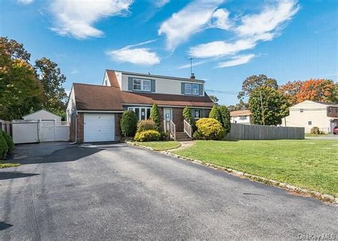 Situated On. . Zillow west islip ny